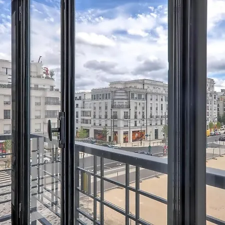 Madison Apartment *